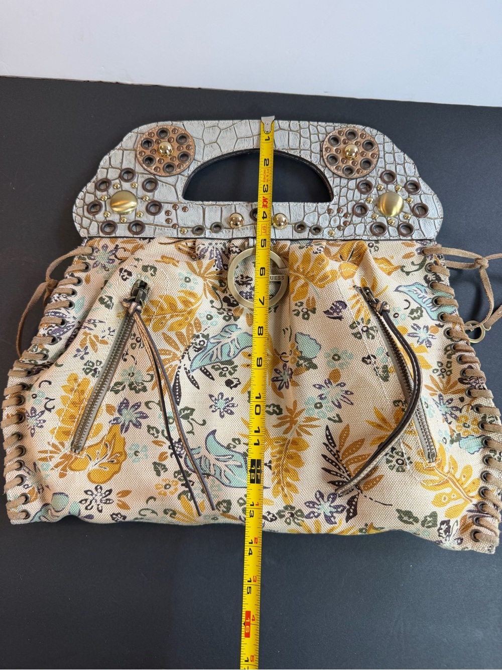 Guess Oasis Floral Canvas Frame Satchel Grommets Studs Y2K Handbag Purse GUC - Picture 15 of 16